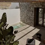 Anemelia Mykonos מלון